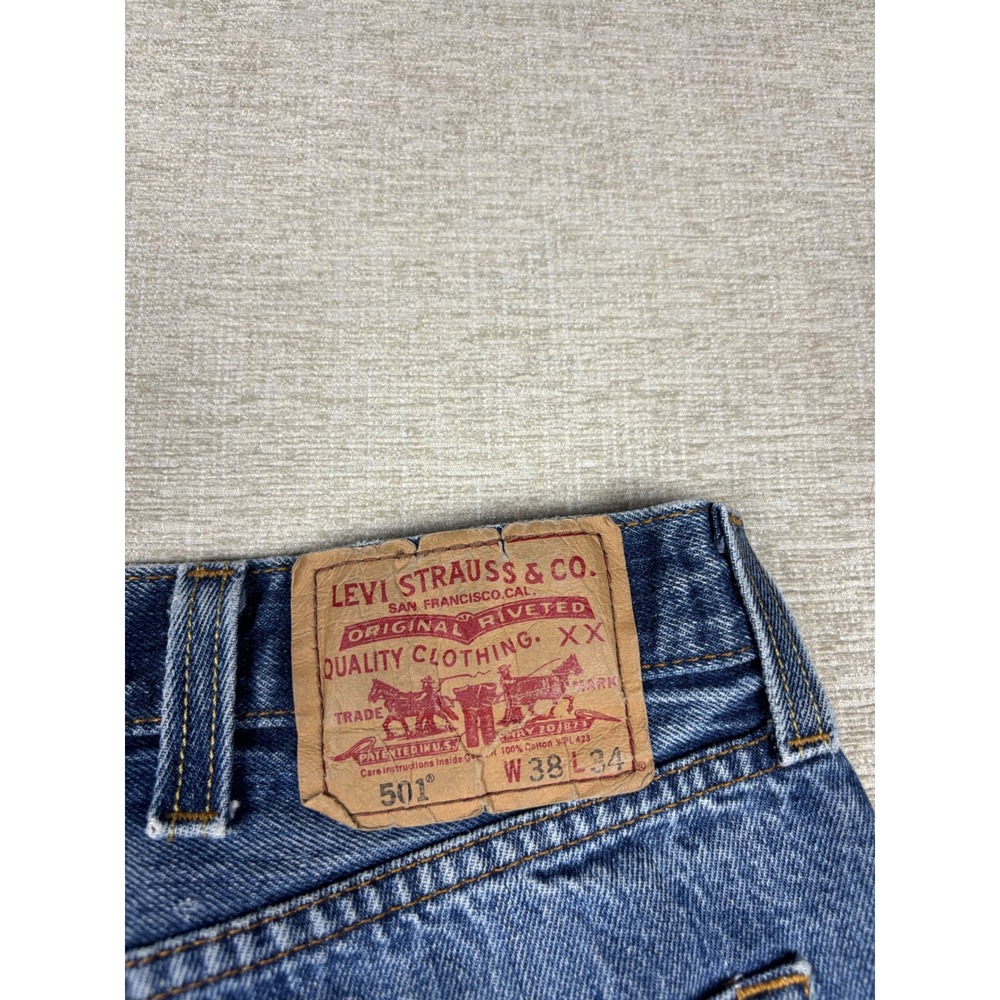 Vintage Levis‎ 501 Mens 38x34 Jeans Grungy Grain Light Washed denim Faded Pants - Picture 9 of 12